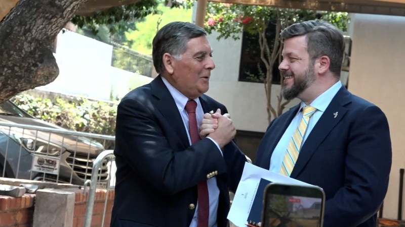 Virtual acuerdo entre Kaiser y Kast para ingreso de libertarios al nuevo gobierno