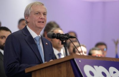 Gobernar sin las directivas de los partidos. Por Pepe Auth