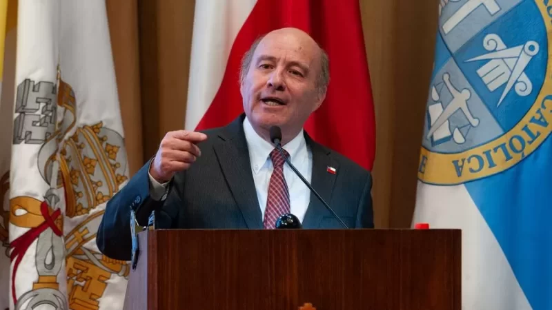 El ministro de Hacienda y el proyecto de Reconstrucción